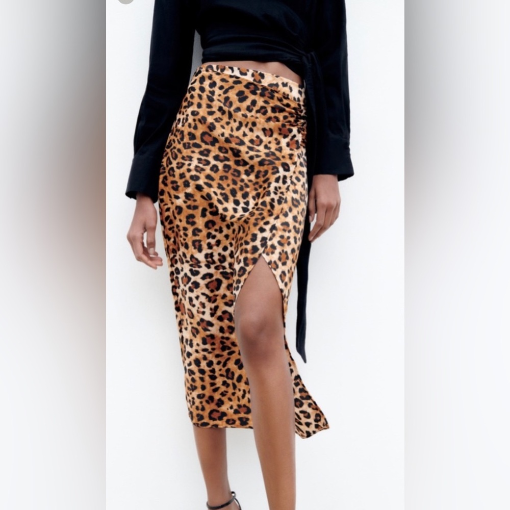 Zara Leopard-Print Pencil Skirt in Brown and Black